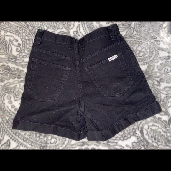The Original Arizona Jean Company black shorts - Picture 2 of 4